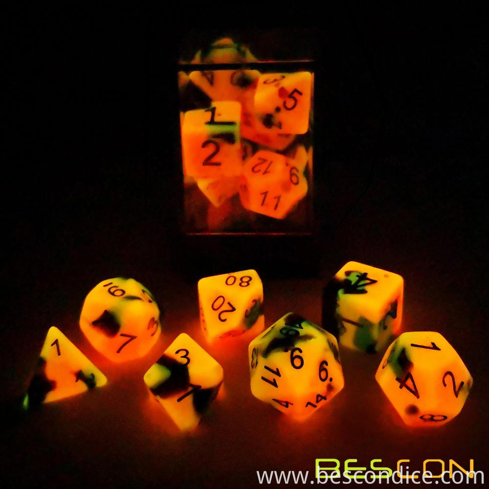 Hot Rocks Glowing Dnd Dice Set 5